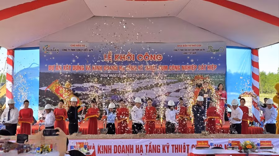 2-cong-ty-tnhh-sunley-viet-nam-lam-le-dong-tho-khoi-cong-du-an-xay-dung-va-kinh-doanh-ha-tang-ky-thuat-cum-cong-nghiep-cat-hiep-anh-ht.jpg