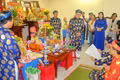 Đọc chúc văn khấn cáo giỗ Tổ nghiệp sân khấu truyền thống. Ảnh: Ngọc Nhuận