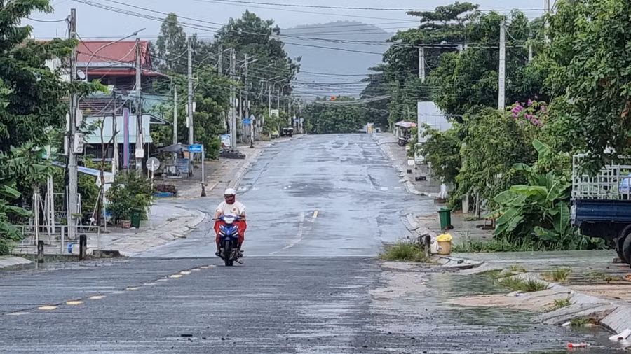 Mặc dù mưa nhiều song chưa ghi nhận thiệt hại nặng ở các địa phương. Ảnh: Hà Phương
