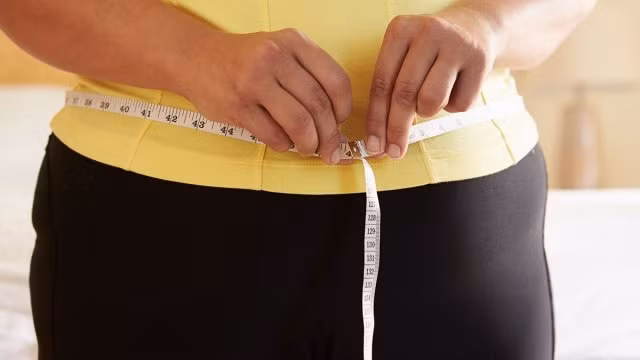 Việc mang cân nặng quá mức và mắc bệnh tiểu đường có tương quan chặt chẽ với bệnh gan nhiễm mỡ. Ảnh: Shutterstock