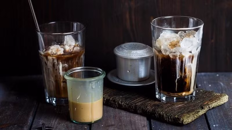 Cà phê Việt Nam có thể được pha chế theo nhiều cách khác nhau để tạo ra các hương vị hấp dẫn đặc biệt. Ảnh nguồn NDO