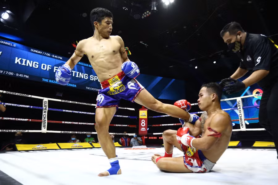 Minh Phát áp đảo đối thủ chủ nhà Thái Lan. Ảnh: FACEBOOK NHÂN VẬT