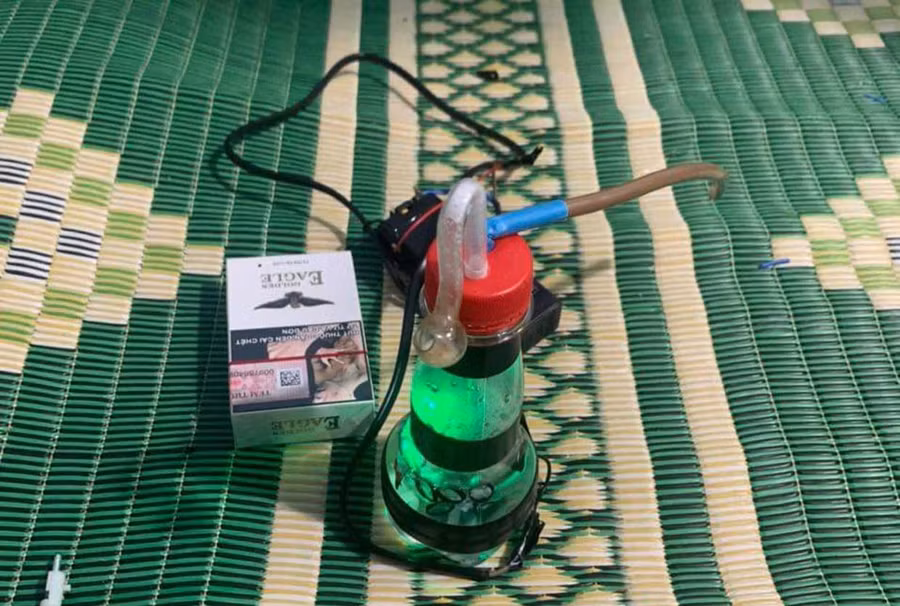 Lực lượng Công an đã thu giữ 1 bộ dụng cụ hút ma túy đá do các đối tượng sử dụng. Ảnh Công an xã Nghĩa Hưng cung cấp Lực lượng Công an đã thu giữ 1 dùng cụ ống hút ma túy đá do các đối tượng sử dụng. Ảnh Công an xã Nghĩa Hưng cung cấp