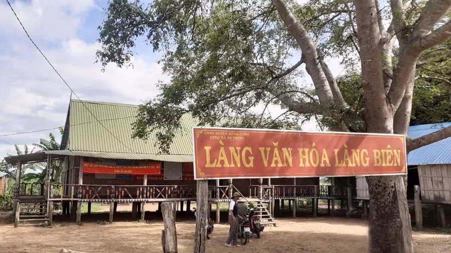 Một góc làng Biên. Ảnh: Nguyễn Đình
