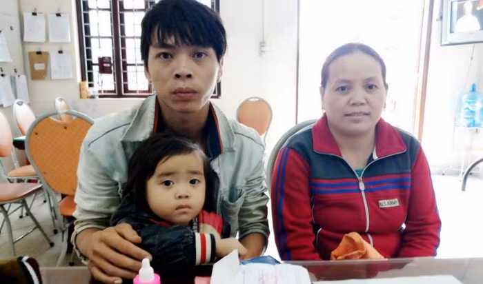 Anh Trần Thanh Hà và cháu Trần Gia Hân cùng người thân tại CAP Trà Bá.