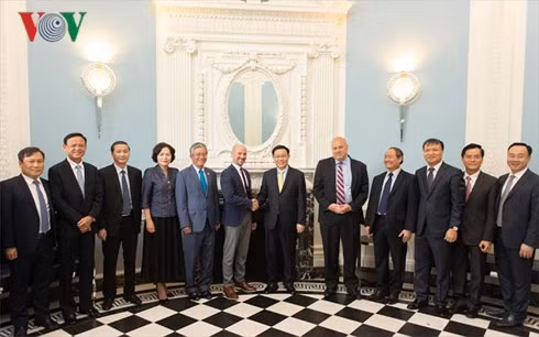 Phó Thủ tướng Chính phủ Vương Đình Huệ tại Viện Doanh nghiệp Hoa Kỳ.