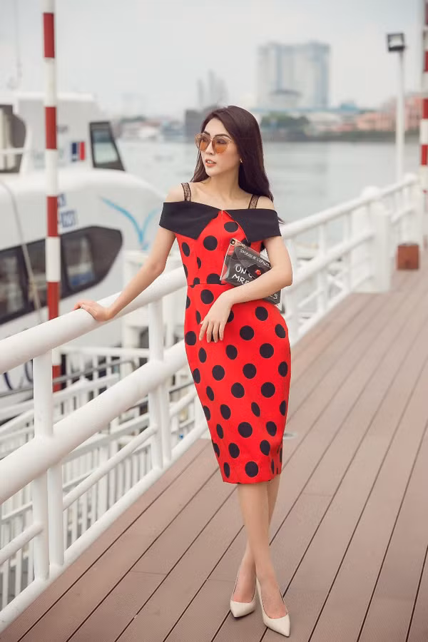  Bộ ảnh được thực hiện với sự hỗ trợ của nhiếp ảnh Chanh, stylist Trần Quốc Đạt.