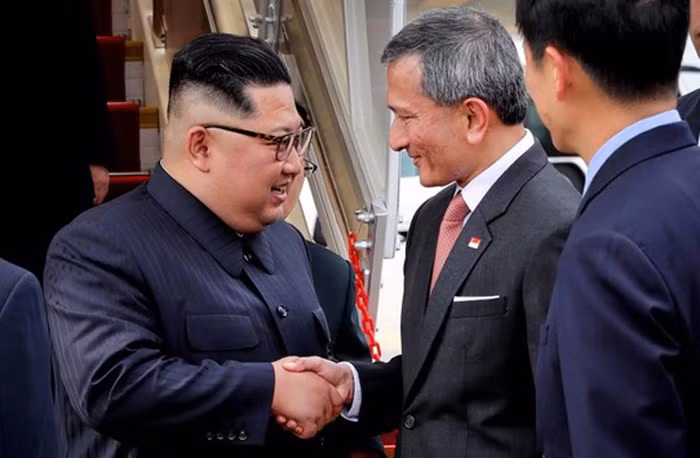 Ngoại trưởng Singapore đã có mặt tại sân bay quốc tế Changi để đón nhà lãnh đạo Triều Tiên Kim Jong-un.
