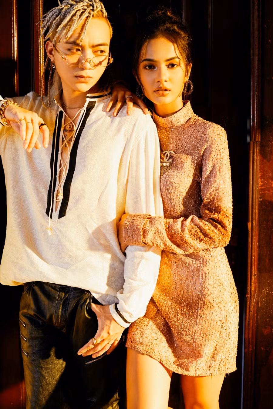  Soobin Hoàng Sơn và Emma Lê trong MV.