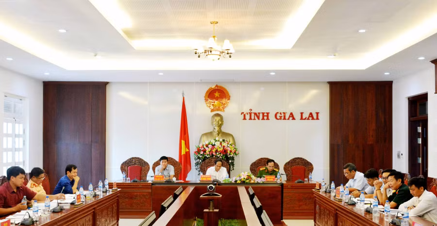 Điểm cầu Gia lai tham gia Hội nghị trực tuyến công tác đảm bảo ATGT 3 tháng đầu năm. Ảnh: Lê Hòa