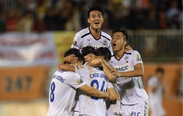 Hoàng Anh Gia Lai trụ hạng thành công.
