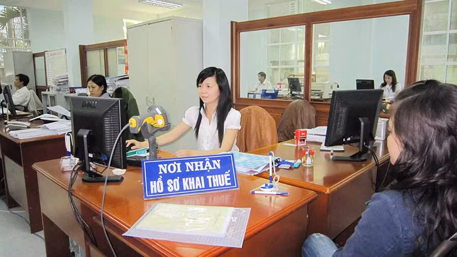 Gia Lai tăng cường công tác thu ngân sách nhà nước. Ảnh: S.C
