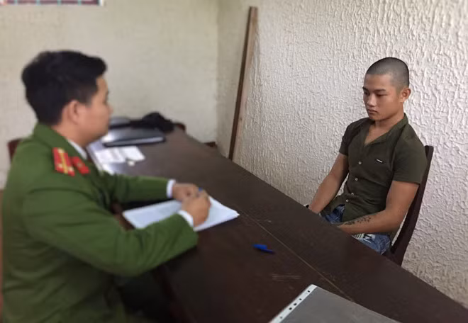 Đoàn Hữu Thắng tại cơ quan điều tra.