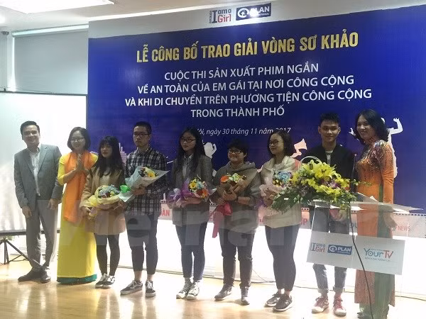  Các tác giả của các kịch bản được lựa chọn vào vòng chung kết.