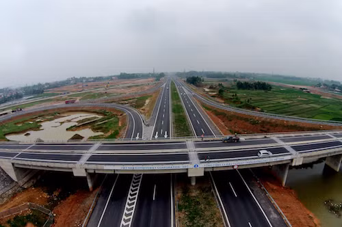  Các dự án cao tốc Bắc Nam sẽ được đấu thầu công khai. (Ảnh: Xuân Hoa/VNE)