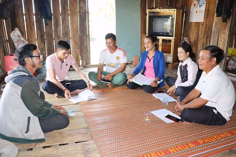 Chi bộ làng Pơ Nang (xã Tú An, thị xã An Khê) thực hiện tốt công tác phát triển đảng viên. Ảnh: N.M