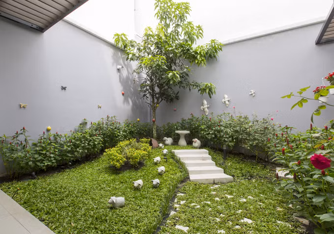  Cảnh quan được tổ chức khéo léo, để từ cổng bước vào, khách có thể hướng tầm mắt tới nhiều góc nhìn khác nhau.