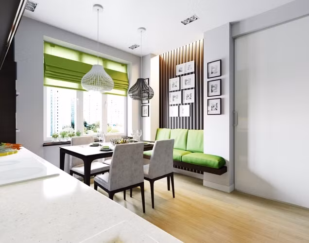  Chiếc rèm và ghế sofa màu xanh cốm đã làm nổi bật cho căn phòng trưng bày những vật dụng đơn giản.