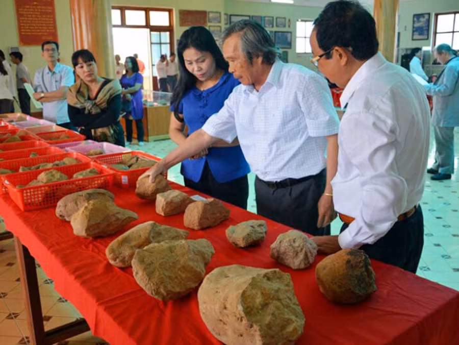  Nhiều hiện vật quý thu được trong quá trình khảo cổ tại An Khê. Ảnh: Trần Hiếu