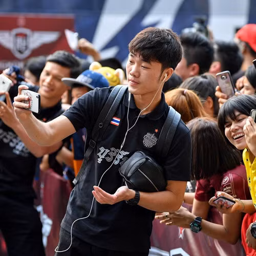 Xuân Trường trong 4 trận gần đây với Buriram United đều ngồi dự bị