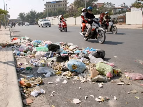 Người lớn vứt rác ở đâu trẻ con sẽ làm theo