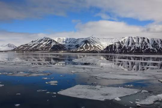  Đảo Spitsbergen thuộc Na Uy, Bắc Cực - ảnh: SHUTTERSTOCK