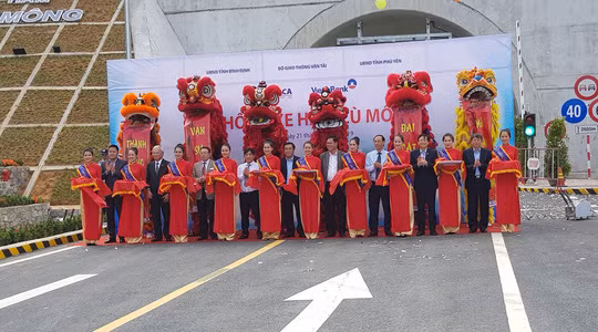 Khánh thành, đưa vào sử dụng hầm Cù Mông Khánh thành, đưa vào sử dụng hầm Cù Mông