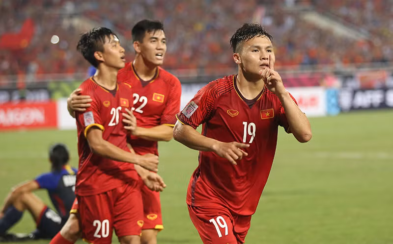  Nhưng điều này chẳng quan trọng gì, bởi tuyển Việt Nam sẽ trả lời bằng kết quả trên sân