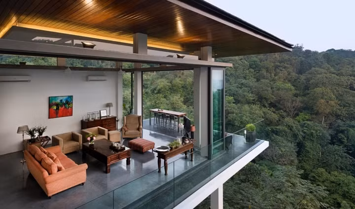 Căn biệt thự nằm trên sườn của khu bảo tồn rừng. Nhóm thiết kế nghiên cứu và thiết kế căn biệt thự 3 tầng xây dựng dựa trên điều kiện môi trường và địa hình. Căn biệt thự nằm trên sườn của khu bảo tồn rừng. Nhóm thiết kế nghiên cứu và thiết kế căn biệt thự 3 tầng xây dựng dựa trên điều kiện môi trường và địa hình.
