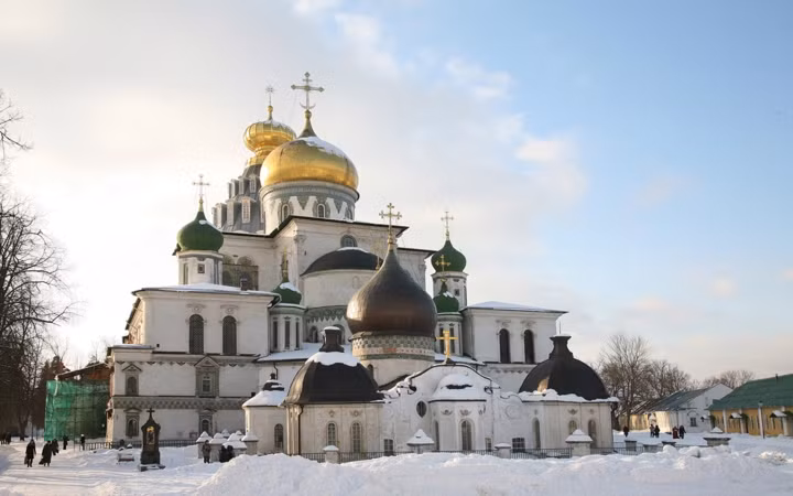  Tu viện New Jerusalem được xây dựng năm 1656, tọa lạc tại thị trấn Istra, cách Moscow khoảng 40km. (ảnh: Lori/Legion-Media).