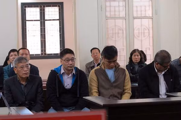 Các bị cáo tại tòa