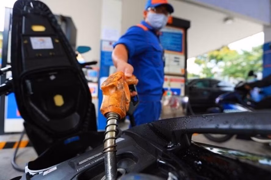 Dự kiến giá xăng tăng trở lại vào ngày mai (11.6). Ảnh: Petrolimex Dự kiến giá xăng tăng trở lại vào ngày mai (11.6). Ảnh: Petrolimex