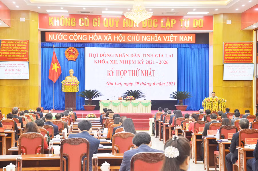  Quang cảnh kỳ họp thứ Nhất HĐND tỉnh khóa XII, nhiệm kỳ 2021-2026. Ảnh: Phương Linh
