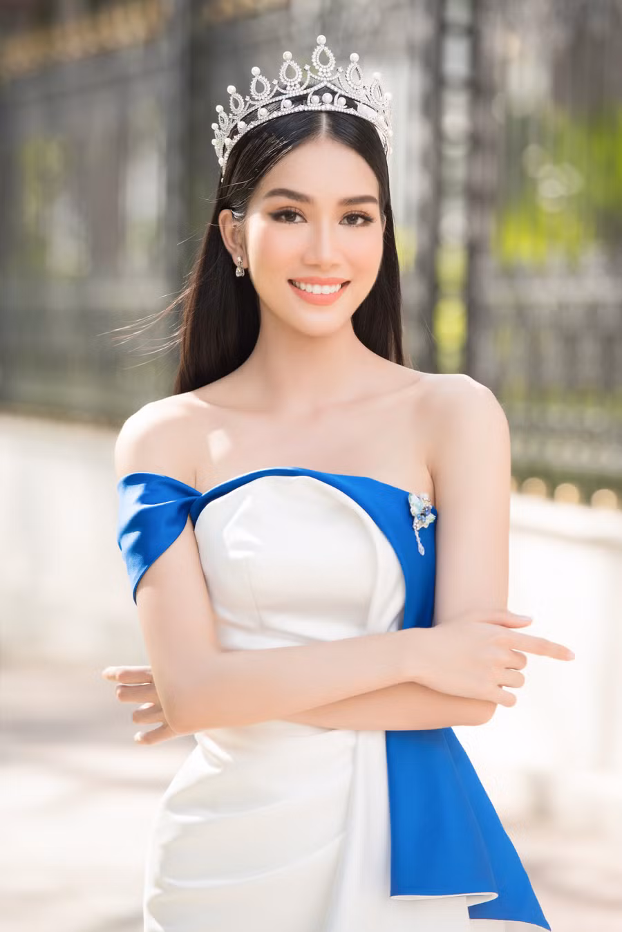 Maya Albert là một trong những đối thủ đáng chú ý của Á hậu Phương Anh tại Hoa hậu Quốc tế 2021. Hiện đại diện Việt Nam đang tích cực tập luyện, trau dồi các kỹ năng cần thiết để sẵn sàng sang Nhật “chinh chiến” vào cuối năm nay. Với nhan sắc ngọt ngào, rạng rỡ cùng học vấn đáng nể, mỹ nhân 23 tuổi được kỳ vọng sẽ “làm nên chuyện” tại đấu trường thuộc top 5 cuộc thi hoa hậu lớn nhất hành tinh. ẢNH: BTC 