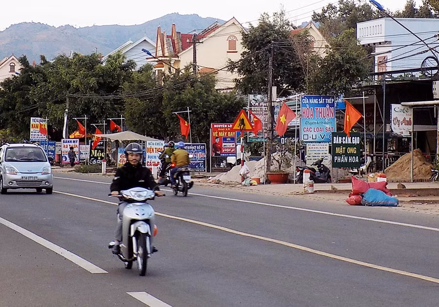 Một góc xã Nghĩa Hưng. Ảnh: T.N Một góc xã Nghĩa Hưng. Ảnh: T.N