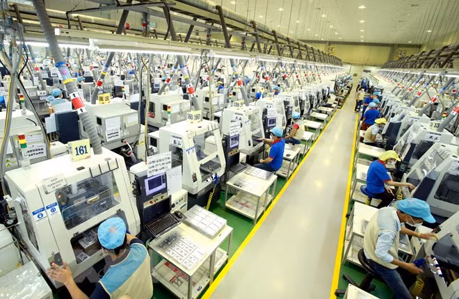 Dây chuyền sản xuất linh kiện điện tử tại Công ty trách nhiệm hữu hạn Bokwang Vina (Khu công nghiệp Điềm Thụy). Ảnh minh họa. Dây chuyền sản xuất linh kiện điện tử tại Công ty trách nhiệm hữu hạn Bokwang Vina (Khu công nghiệp Điềm Thụy). Ảnh minh họa.