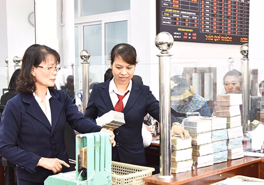  Năm qua, ngành Ngân hàng tỉnh đã thu hồi gần 1.000 tỷ đồng, trong đó có những khoản nợ xấu chây ỳ nhiều năm. Ảnh: Đức Thụy