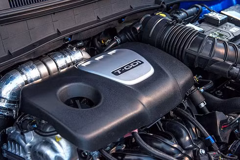 Tại Việt Nam, Hyundai Kona được Hyundai Thành CEng phone phối với mức 615 triệu đồng, 675 triệu đồng và 725 triệu đồng, tương ứng với ba phiên bản 2.0 AT, 2.0 AT đặc biệt và 1.6 Turbo.