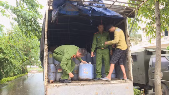 Cơ quan công an đang hoàn tất thủ tục để xử lý theo quy định. Ảnh: C.Nguyên
