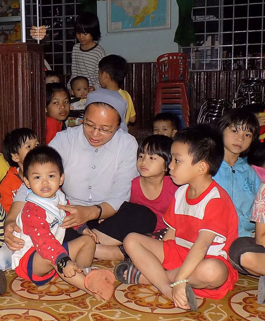 Tại cơ sở từ thiện Nhà trẻ mồ côi Sao Mai. Ảnh Thanh Nhật Tại cơ sở từ thiện Nhà trẻ mồ côi Sao Mai. Ảnh Thanh Nhật