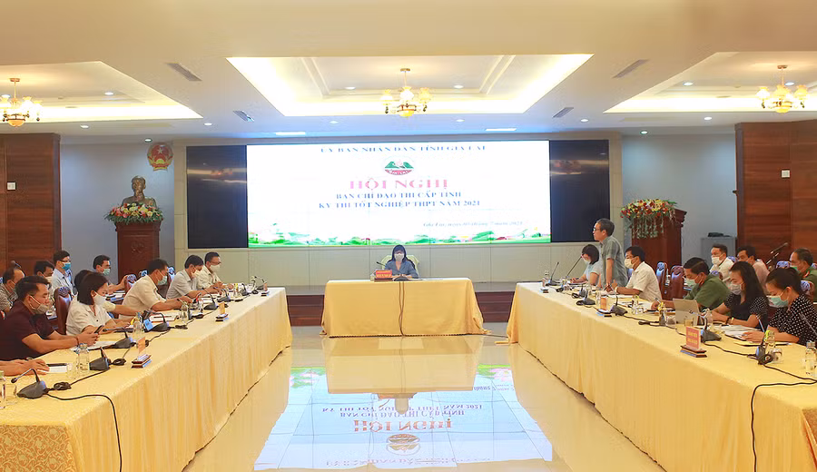  Quang cảnh cuộc họp. Ảnh: Hồng Thi