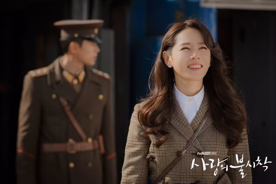 Son Ye Jin gây sốt với Hạ cánh nơi anh vào đầu năm ngoái. ẢNH: POSTER PHIM