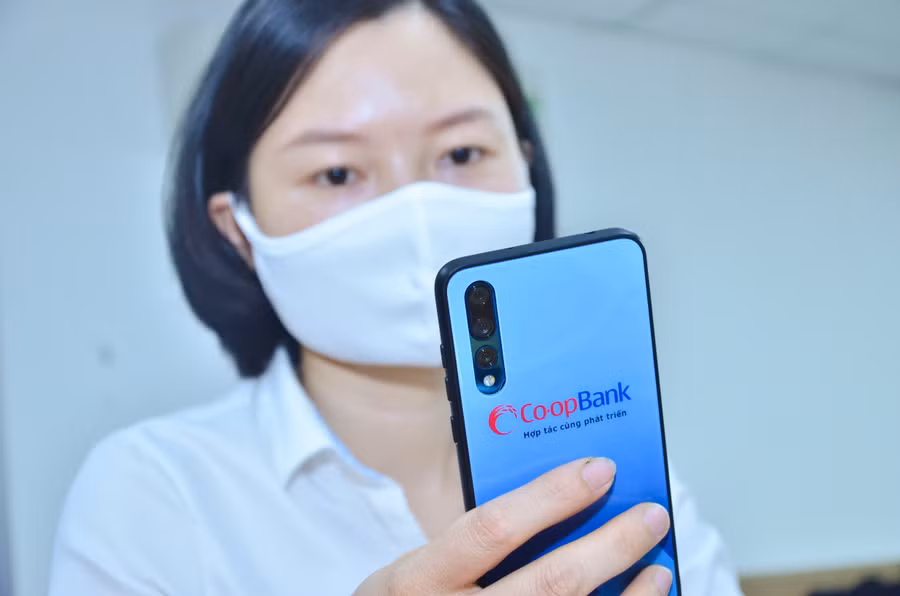 Thời gian tới, Ngân hàng Hợp tác xã Việt Nam sẽ triển khai thêm nhiều sản phẩm dịch vụ mới hiện đại như: Mobile Banking, ví điện tử, QR Pay… Ngân hàng Hợp tác xã Việt Nam thời gian tới sẽ triển khai thêm nhiều sản phẩm dịch vụ mới hiện đại như: Mobile Banking, ví điện tử, QR Pay…