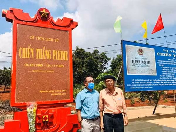 Bia chiến tích Plei Me. Ảnh: Đoàn Minh Phụng
