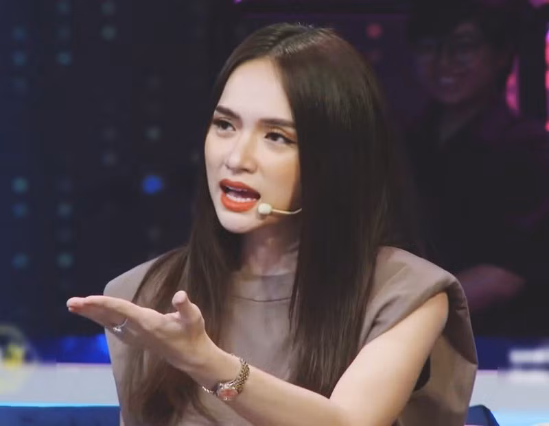 Hương Giang gây bức xúc vì tiếp tục im lặng. Ảnh: CTCC.