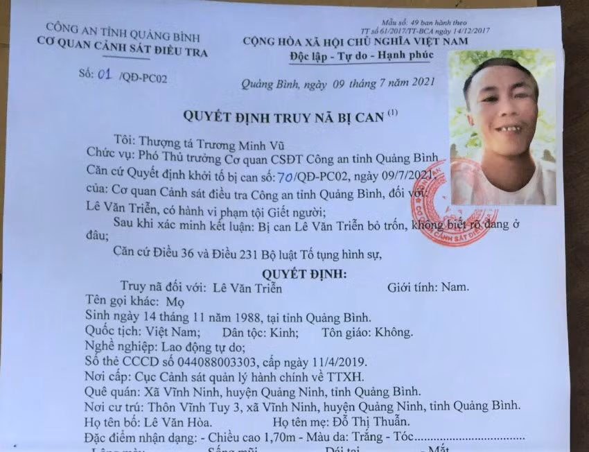 Hình chụp quyết định truy nã Triễn-Ảnh: H.M