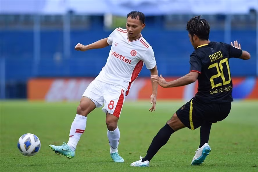 Trọng Hoàng cùng Viettel có 2 chiến thắng tại AFC Champions League, qua đó giúp bóng đá Việt Nam có thêm suất từ mùa giải 2023. Ảnh: AFC.