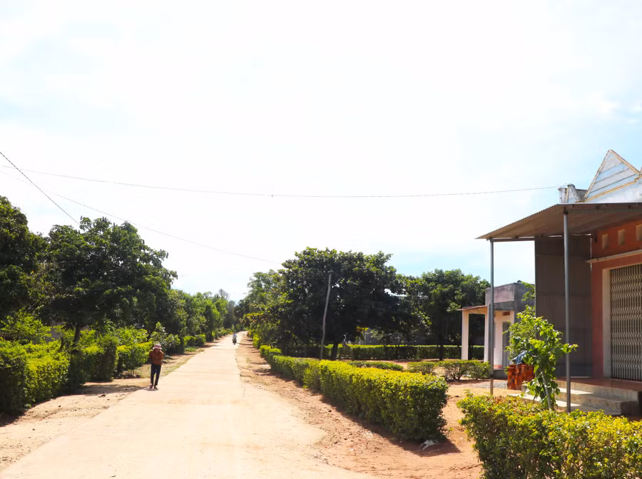 Diện mạo làng Jun (xã Yang Bắc) ngày càng khởi sắc. Ảnh: Ngọc Minh