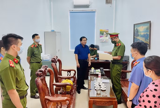 Công an tỉnh Thanh Hóa phối hợp với VKSND tỉnh Thanh Hóa thi hành lệnh bắt Lê Thanh Hải