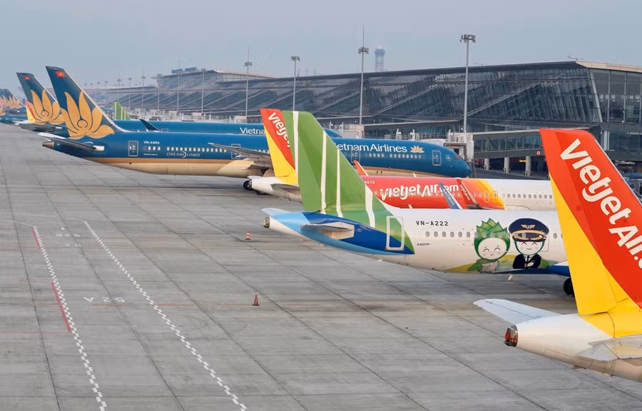 Máy bay của các hãng hàng không tại sân bay Nội Bài. (Ảnh: CTV/Vietnam+)